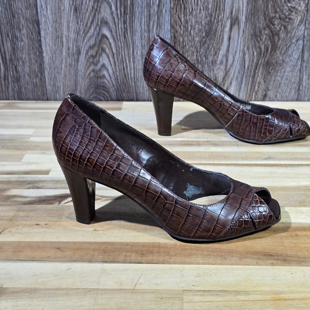 Alex Marie Heels Croc Embossed Peep Toe Brown‎ Leather Pump Size 7M Professional